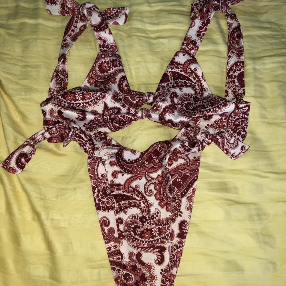 Lagos Bikinis Brook set in Palermo